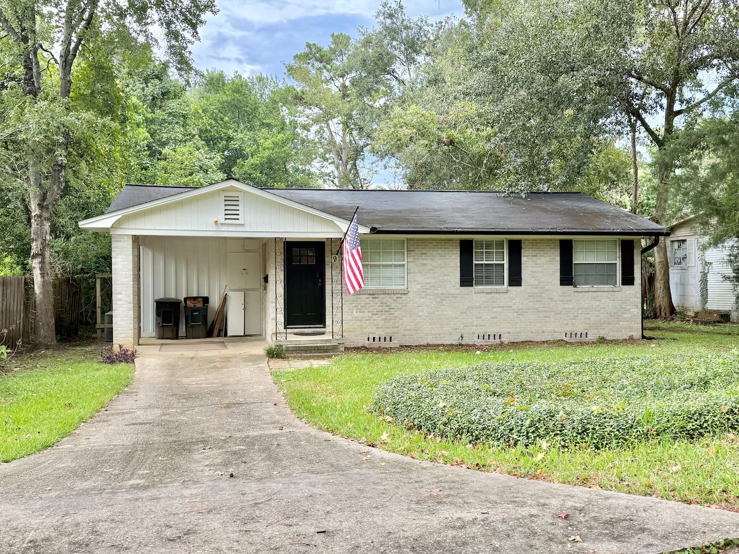 Capital City Downtown Bungalow
